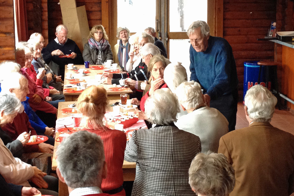 Voorzitter feliciteert Mary